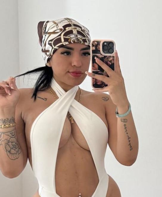 Chica busca chico en Tenerife: 