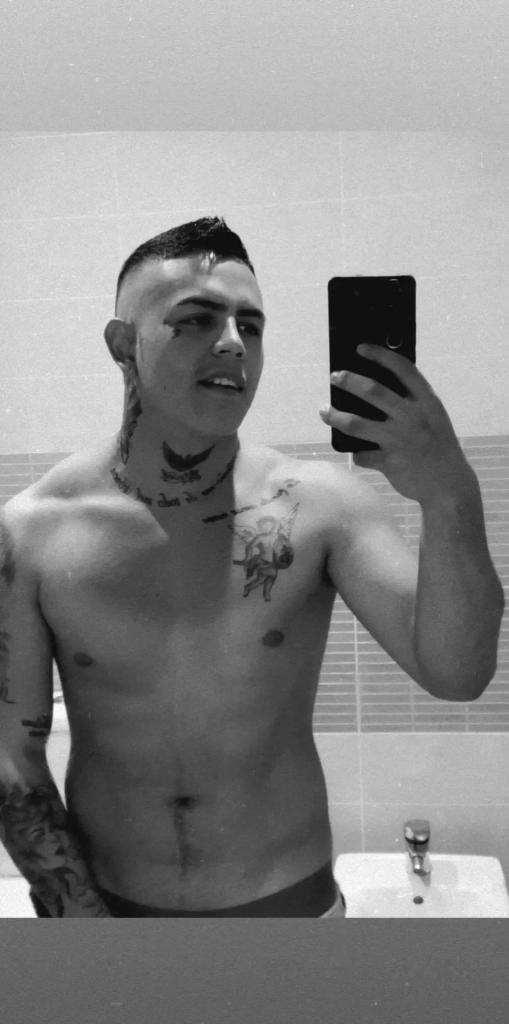 Chico busca chica en Huelva: 