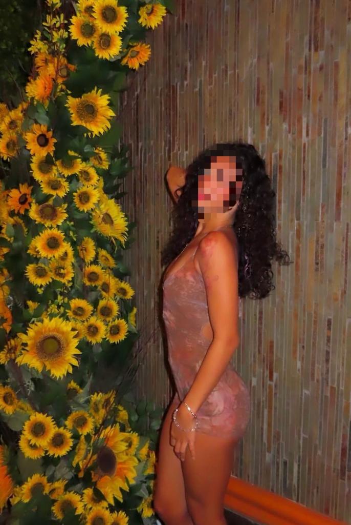 Chica busca chico en Cádiz: 