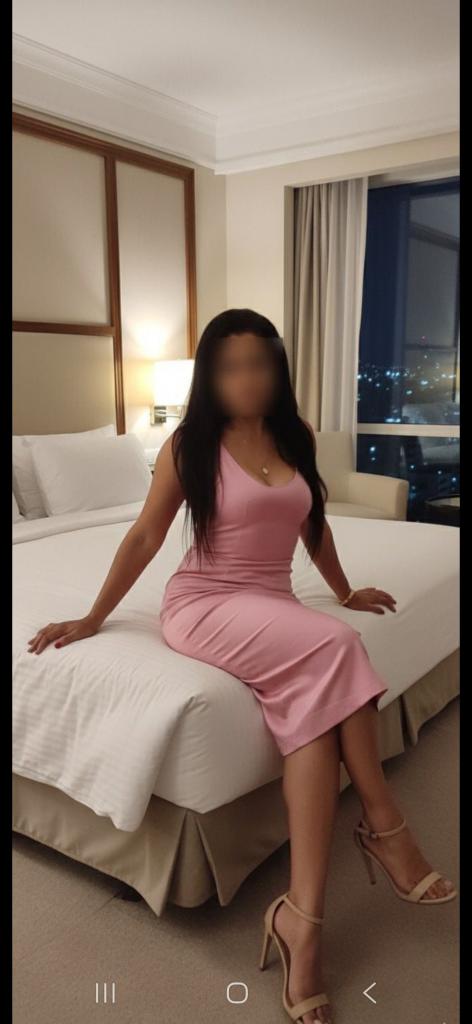 624159030: Chica busca chico en Lérida