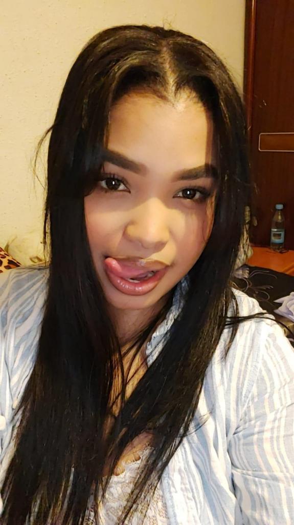 642403147: Chica busca chico en Badajoz