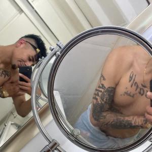 694279421: Chico busca chica en Barcelona