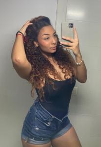 631247682: Chica busca chico en Valencia