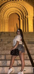 613348138: Chica busca chico en Barcelona