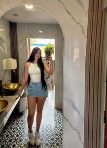 643330283: Chica busca chico en Tenerife