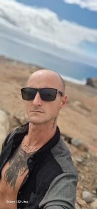 666342873: Chico busca chica en Las Palmas