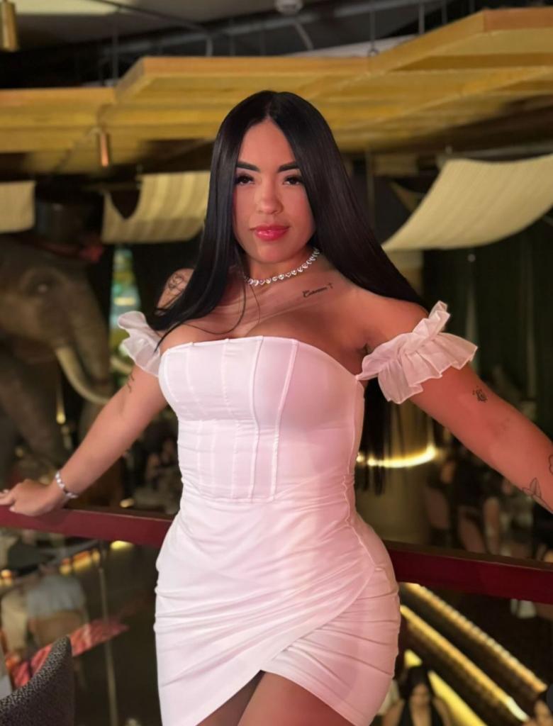 Chica busca chico en Tenerife: 