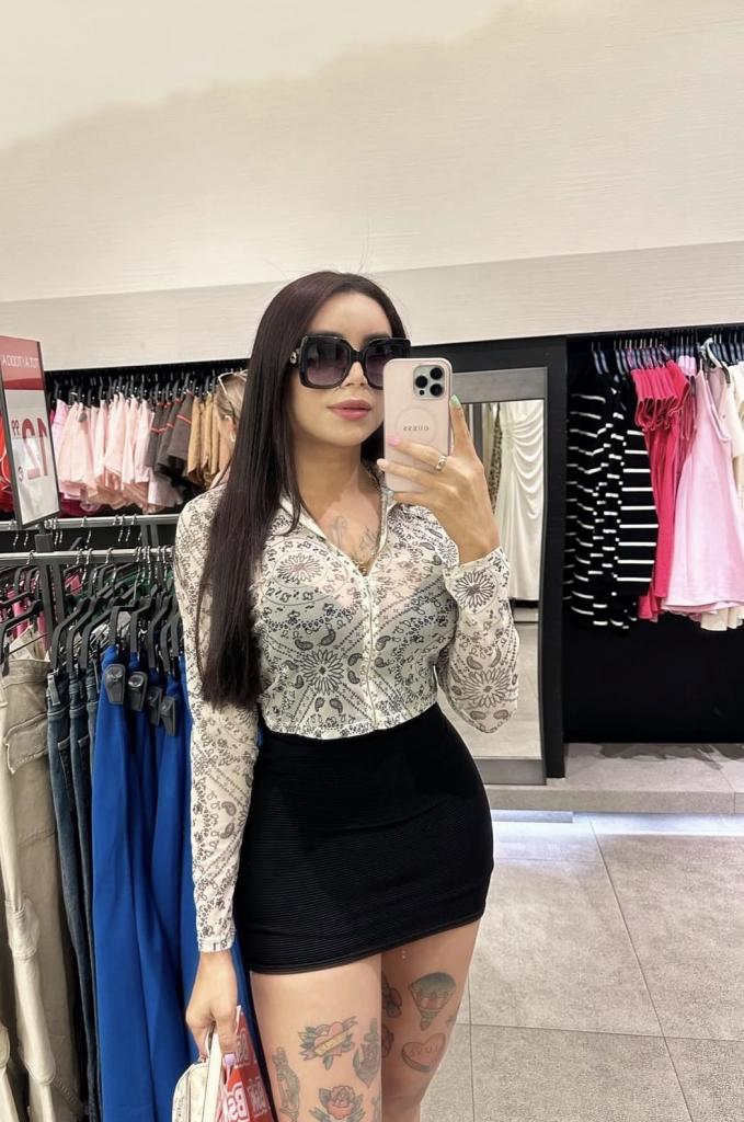 600469831: Travesti en Barcelona