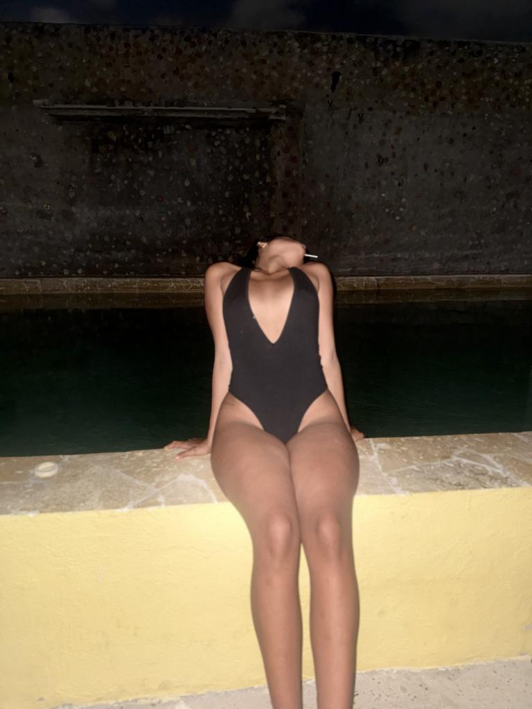 691860882: Chica busca chico en Málaga