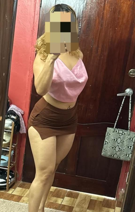 624414550: Chica busca chico en Barcelona