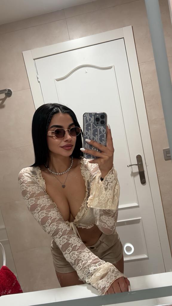 617919684: Chica busca chico en Madrid