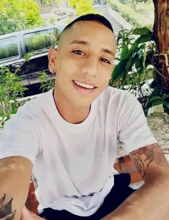 692709707: Chico busca chica en Gerona