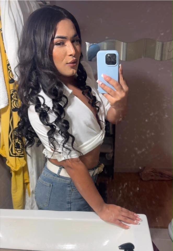 745032722: Transexual en Las Palmas