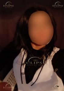 653263630: Chica busca chico en Sevilla