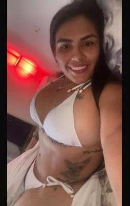 613688088: Chica busca chico en La Coruña