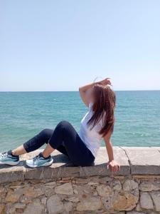 623348371: Chica busca chico en Gerona