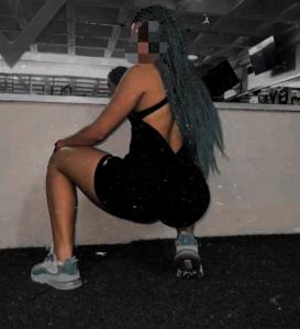 604106352: Chica busca chico en Málaga