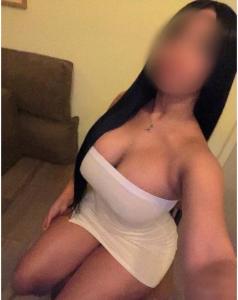 647407363: Chica busca chico en Córdoba