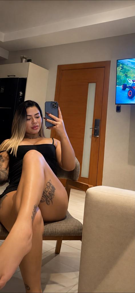 Chica busca chico en Valencia: Chica busca chico