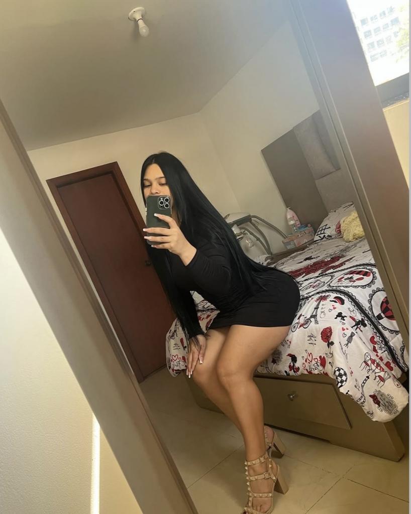 Chica busca chico en Menorca: 