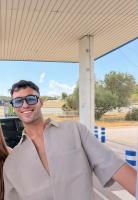 695685844: Chico busca chica en Barcelona