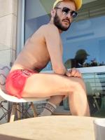 672036769: Chico busca chica en Barcelona