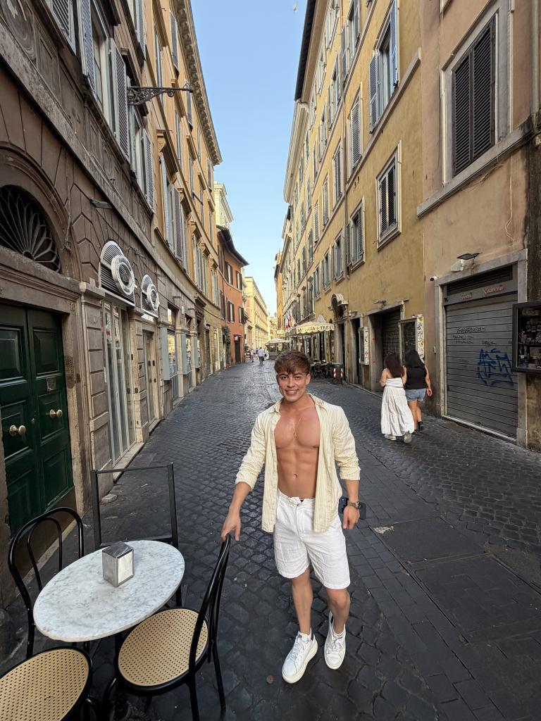 663993601: Chico busca chica en Madrid