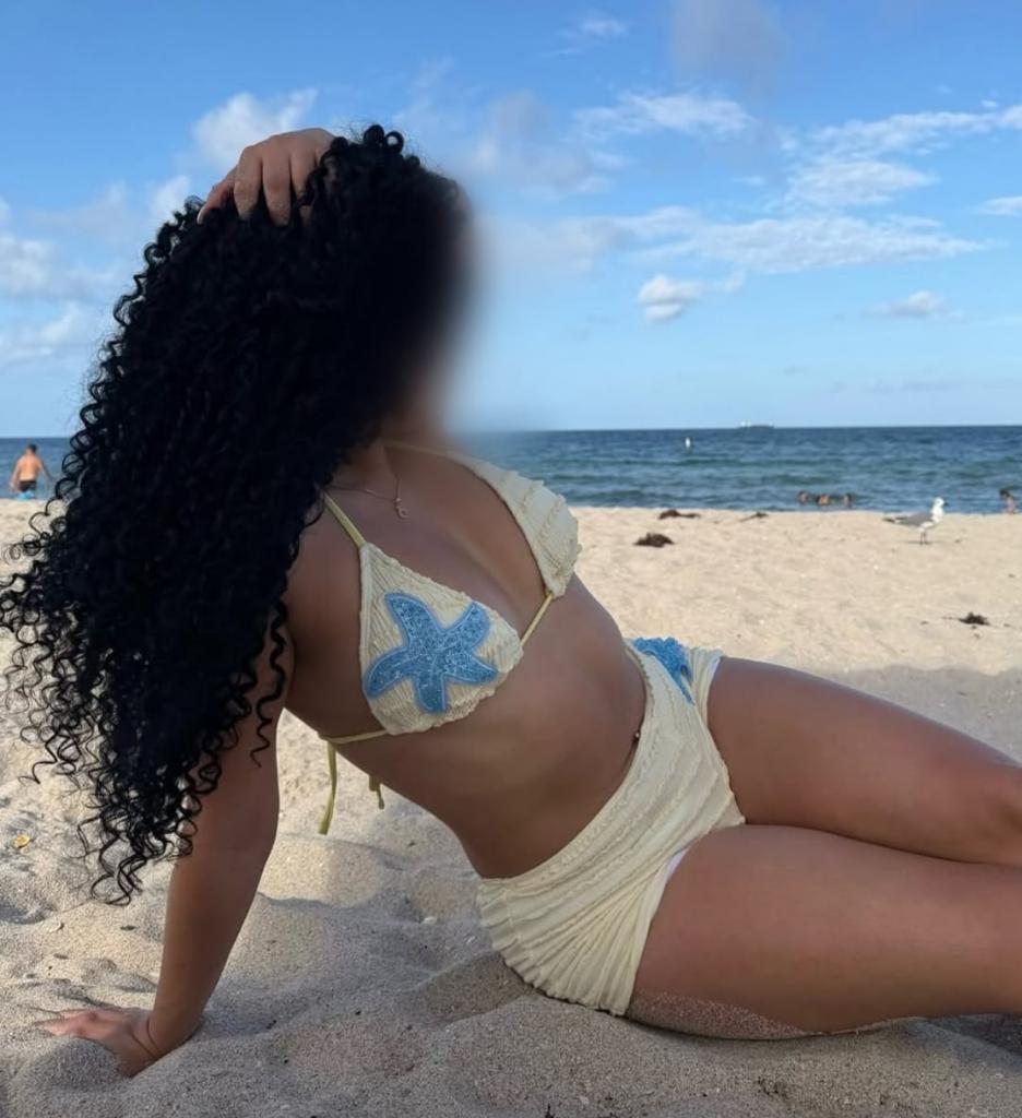 745065343: Chica busca chico en Tenerife