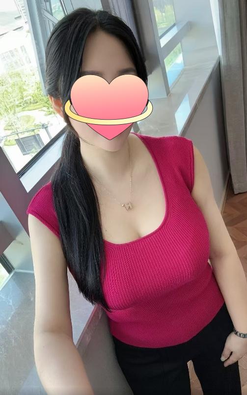 600459493: Chica busca chico en Barcelona