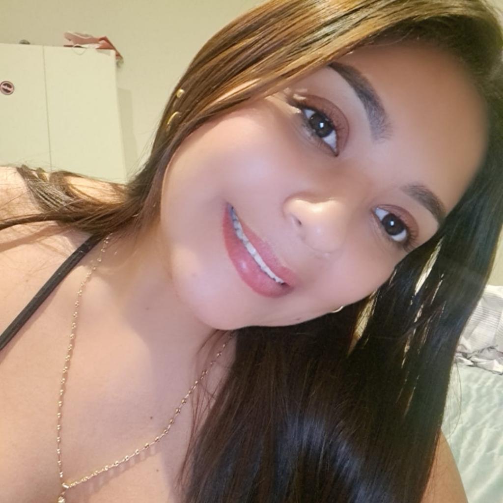 613232055: Chica busca chico en Ibiza