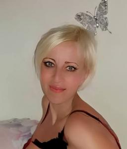 672107425: Chica busca chico en Alicante