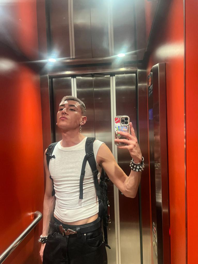 Chico busca chica en Asturias: 