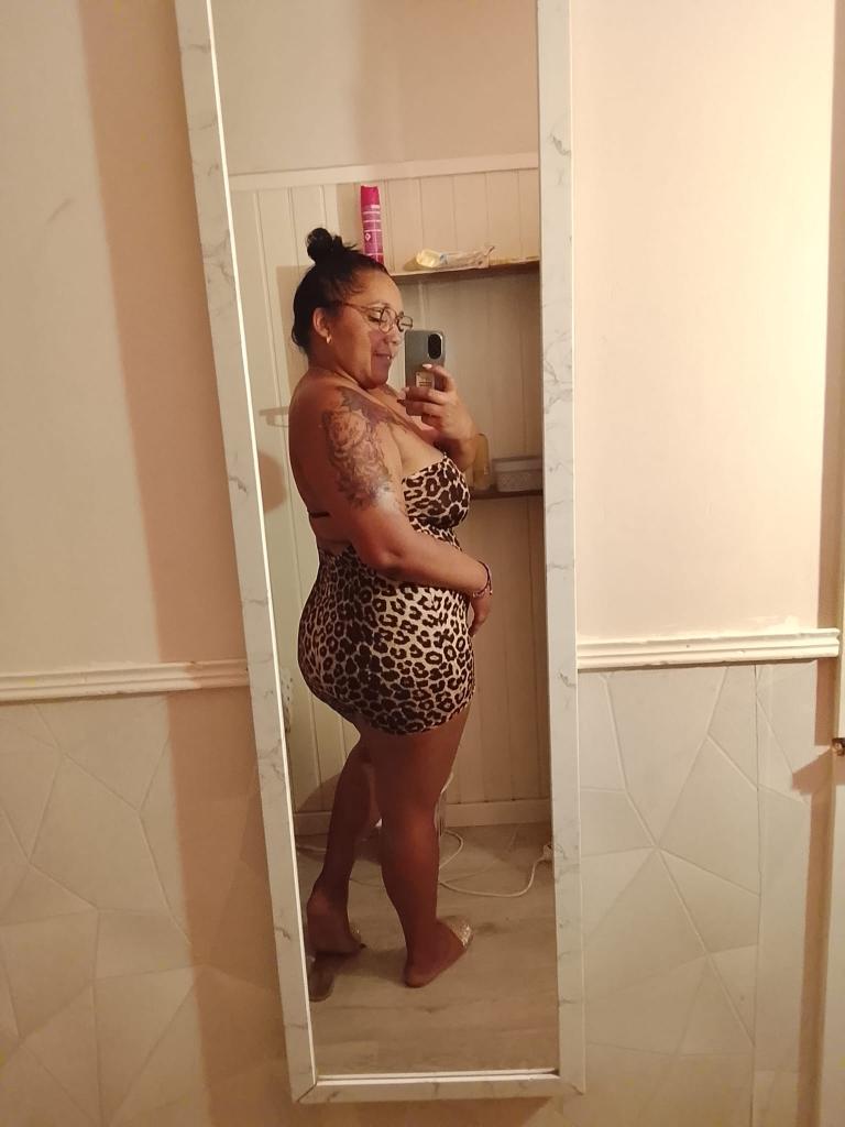 641082026: Chica busca chico en Gerona