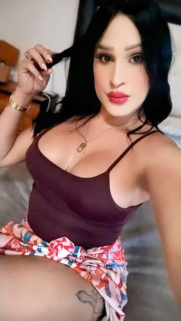 610477739: Transexual en Cádiz