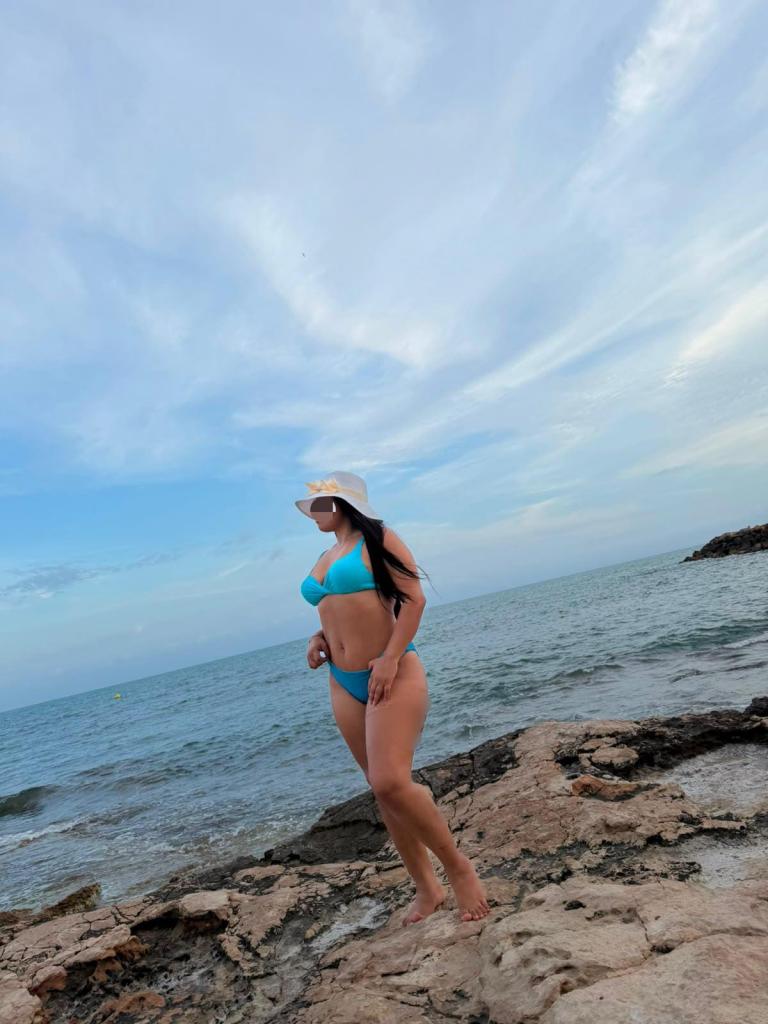 690307469: Chica busca chico en Málaga