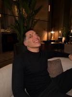 627632105: Chico busca chica en Madrid