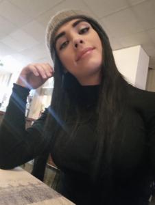 613433285: Transexual en Valencia