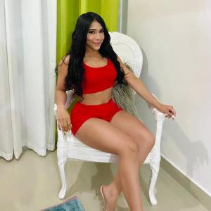 Chica busca chico en Ibiza: 