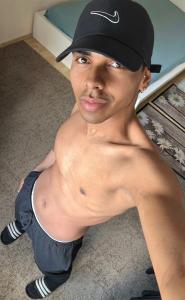 653841861: Chico busca chica en Madrid