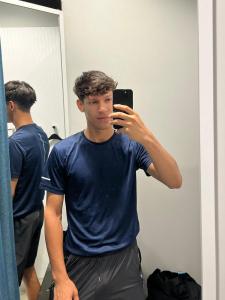 674344545: Chico busca chica en Málaga