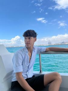 674344545: Chico busca chica en Málaga