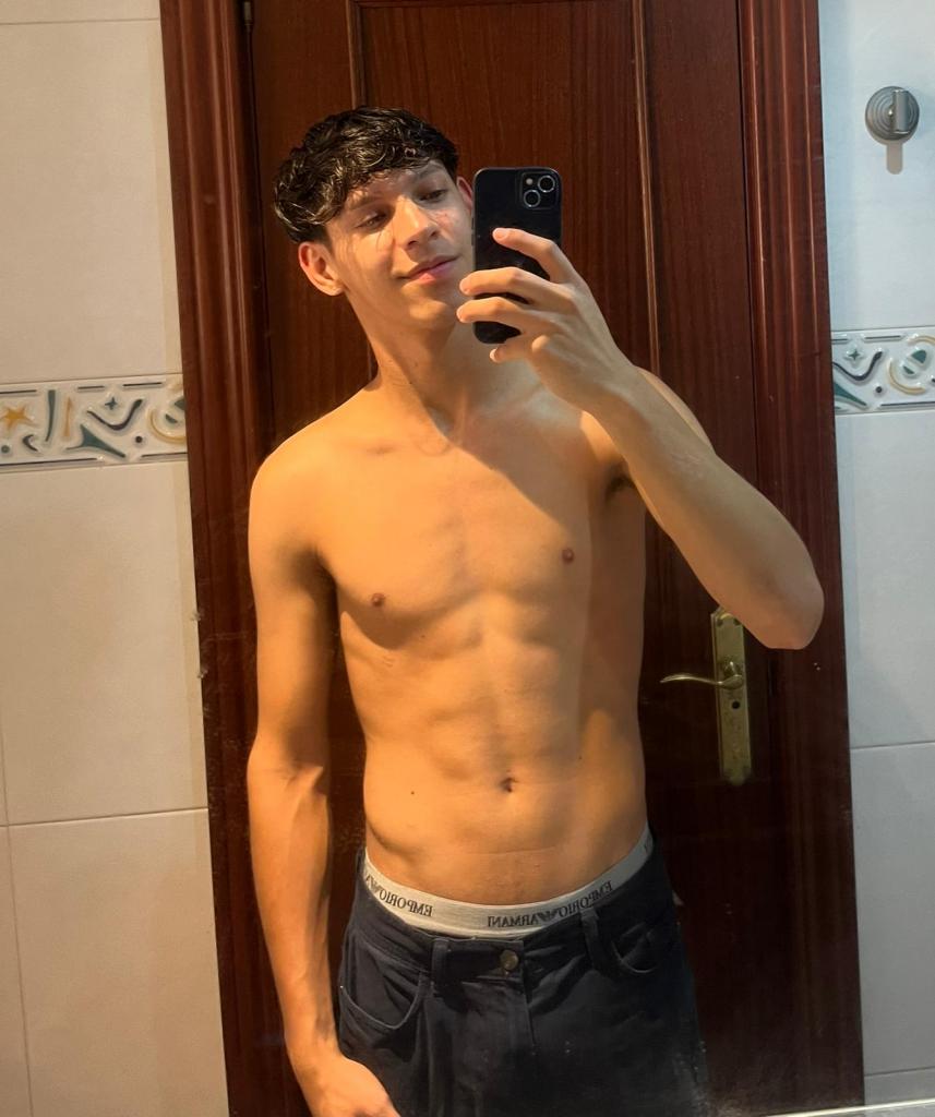 Chico busca chica en Málaga: 