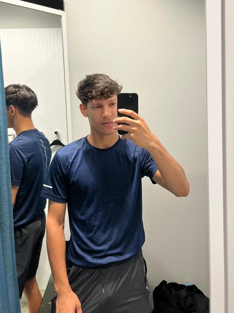 Chico busca chica en Málaga: 