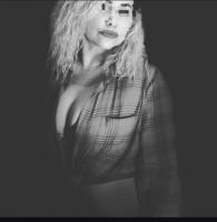 674885830: Chica busca chico en Teruel