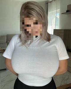 643849977: Chica busca chico en Barcelona
