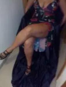 694231047: Chica busca chico en Sevilla