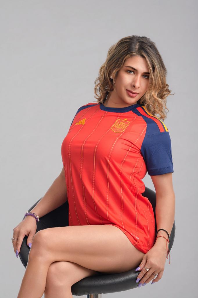672825788: Transexual en La Coruña