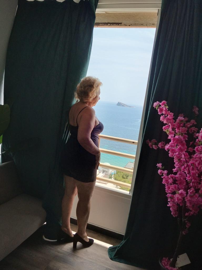 Chica busca chico en Alicante: 