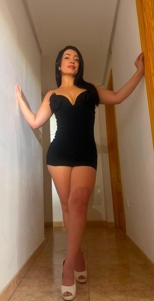 Chica busca chico en Alicante: Chica busca chico