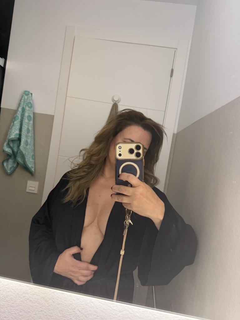 Chica busca chico en Tenerife: 